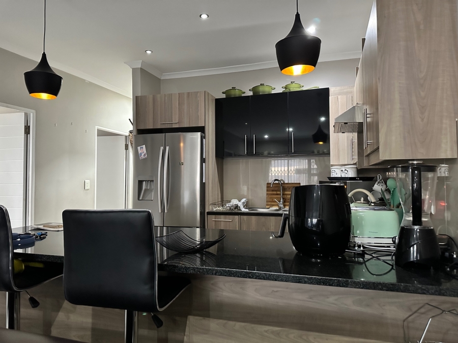 3 Bedroom Property for Sale in Table View Western Cape